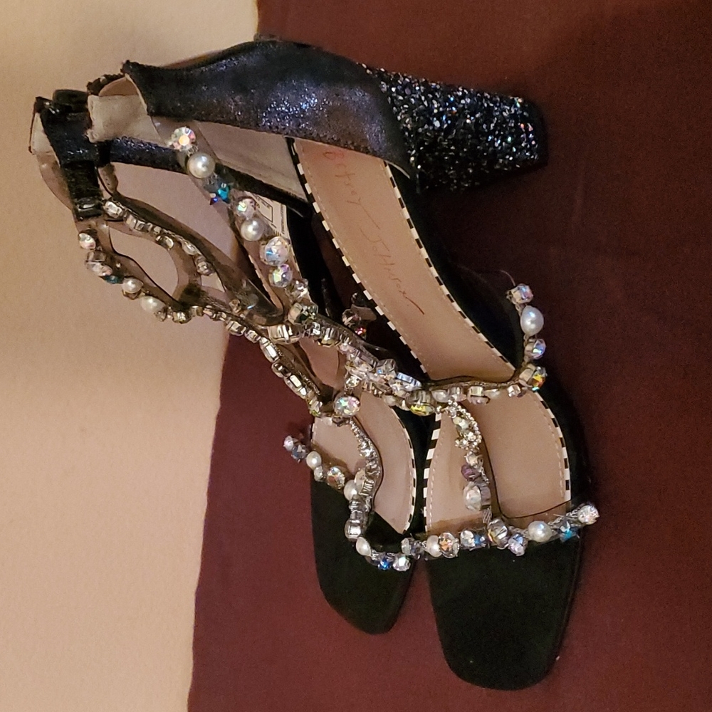 Betsy Johnson - image 2